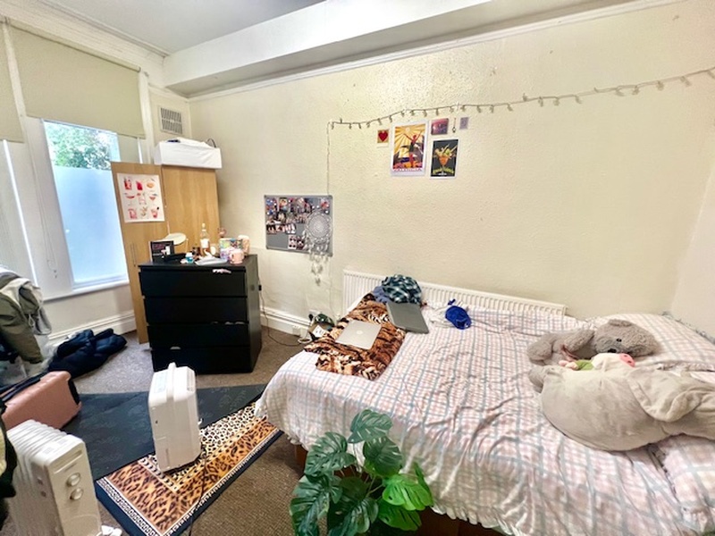 Ash Grove, Hyde Park, Leeds